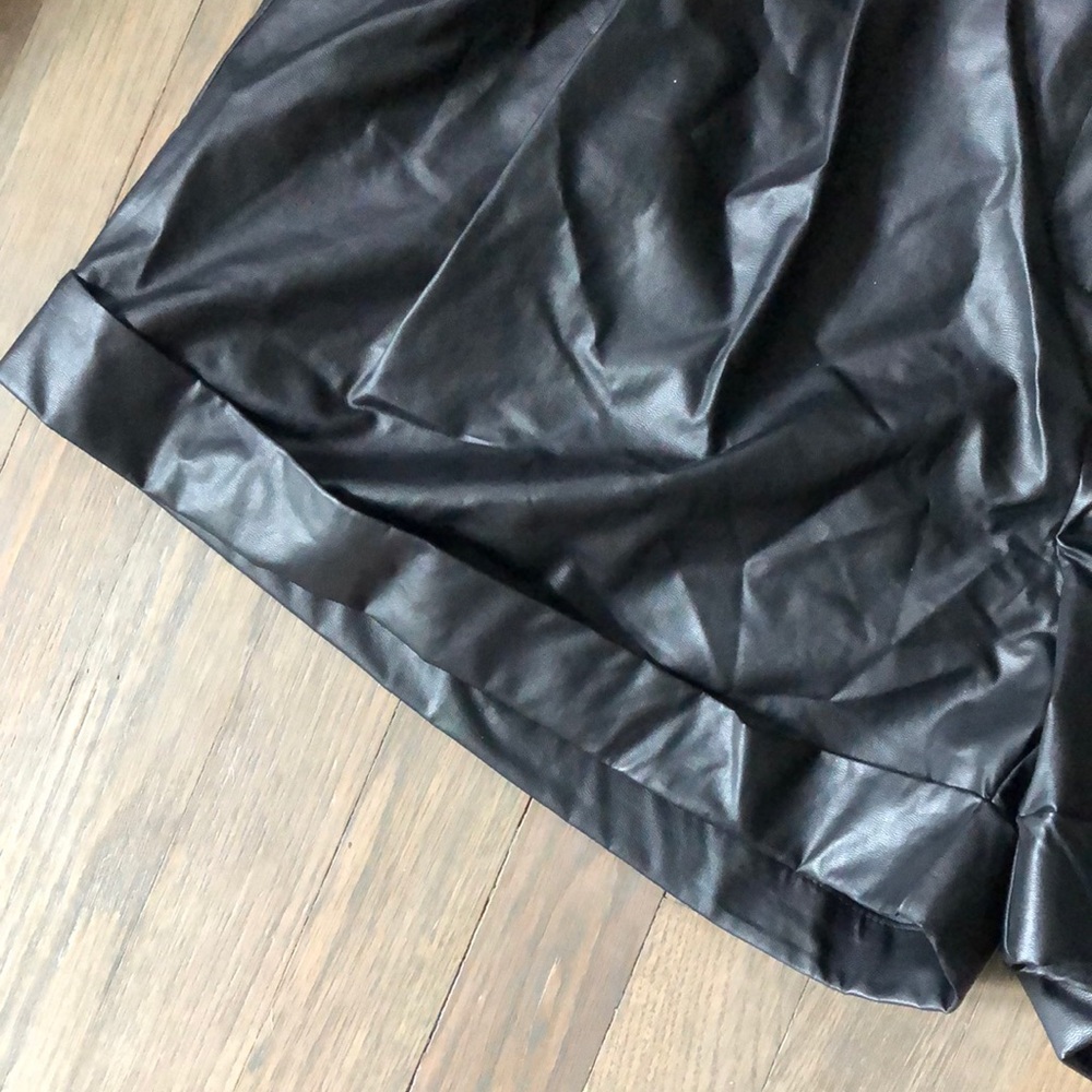 NWT Elizabeth and James Paperbag Shorts - Picture 7 of 12